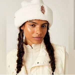 Free people back roads beanie ivory